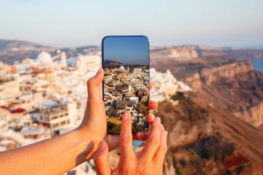 Cep telefonunun kamerasını kullanarak fotoğraf çekmek
