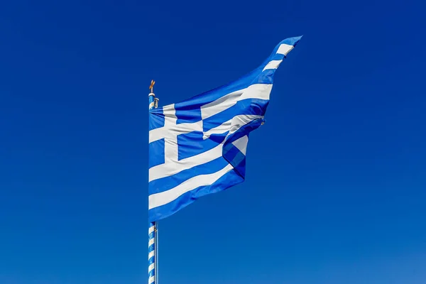 Греческий Флаг Голубом Фоне Неба — стоковое фото