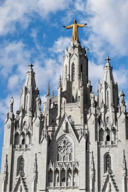 İspanya, Barselona 'daki Tibidabo Dağı' nda İsa 'nın Kutsal Kalbi Tapınağı..