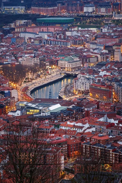 Flygfoto Bilbao Centrum Med Röda Tak Och Nervion Floden — Stockfoto