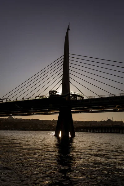 Silhueta Preta Ponte Por Cabo Istambul Turquia — Fotografia de Stock