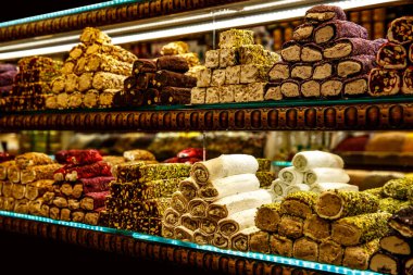 Geleneksel Türk börekleri, Doğu tatlıları lukum, lokum, nugat