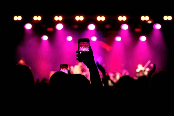 Taking Photos Concert Stage Live Concert Music Festival Due Mobile — стоковое фото
