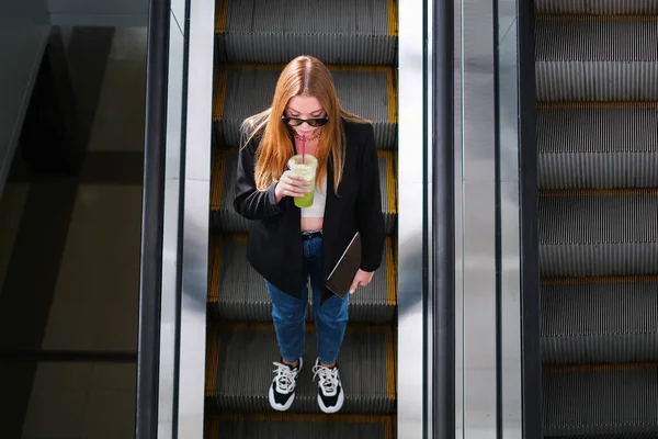 Beautiful Young Woman Walking Escalator Shopping Mall Coffee Her Hands — Stock Photo, Image