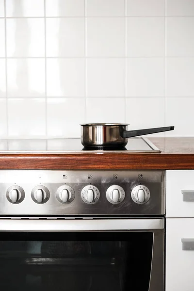 Metal Saucepan Stands Stove Kitchen Kitchen Accessories — Foto de Stock