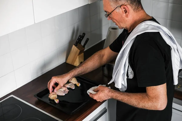 Adult Man Marinates Meat Cooking Dinner Oven — ストック写真