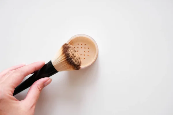 Brush Mineral Loose Powder White Background Top View — Foto de Stock