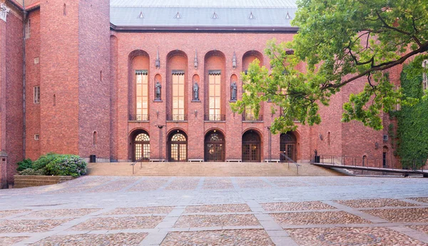 Stockholm City Hall, Swedish: Stadshuset, located on the eastern tip of Kungsholmen island, next to Riddarfjardens northern shore and facing the islands of Riddarholmen and Sodermalm, Sweden
