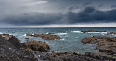 skyline2 içinde Kara bulutlar