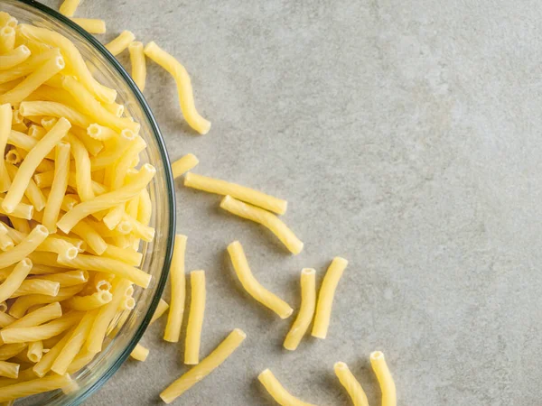 Closeup Comida Italiana Amarelo Cru Vermicelli Não Cozido Macarrão Macarrão — Fotografia de Stock