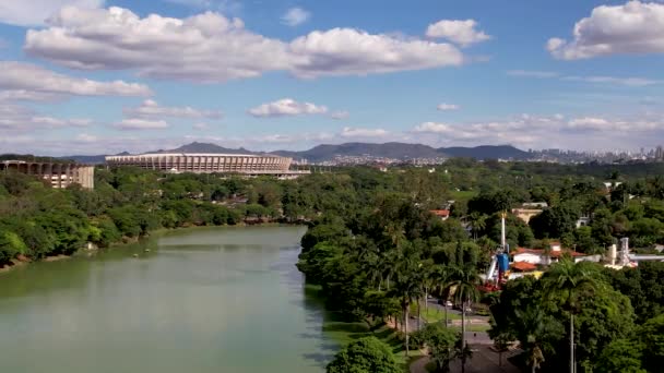 Cityscape Pampulha Sjö Och Sao Francisco Assis Kyrka Belo Horizonte — Stockvideo