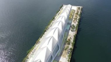 Rio de Janeiro Brezilya 'nın havadan manzarası. Tropik plaj manzarası. Sahil şehrinin kartpostalı. Seyahat yerleri.