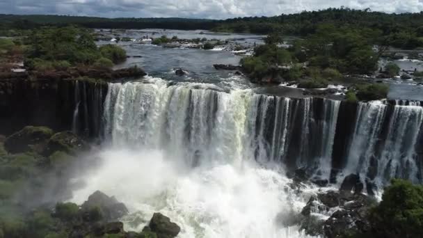 Pemandangan Alam Dari Air Terjun Iguazu Air Terjun Raksasa Dari — Stok Video