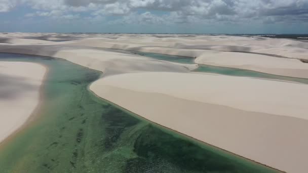 Písečné Duny Laguny Dešťové Vody Severovýchodním Brazilském Ráji Světová Destinace — Stock video