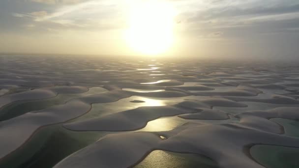 Panoramic Sunset Landscape Lencois Maranhesn Brazil Scenic Dunes Turquoise Rainwater — Stok Video