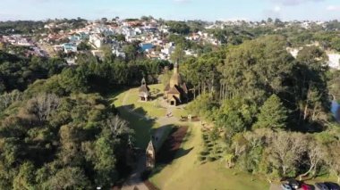Curitiba Brezilya 'nın havadan manzarası. Brezilya 'nın başkenti Parana' daki eğlence parkı. Seyahat yerleri.