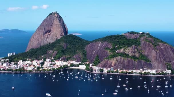 ブラジルのリオデジャネイロの空中風景 熱帯のビーチの風景 沿岸都市の郵便はがき 目的地 — ストック動画