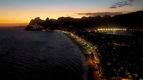 Zonsondergang Luchtlandschap Bij Rio Janeiro Brazilië Bezienswaardigheid Van Kuststad Tropisch — Stockvideo