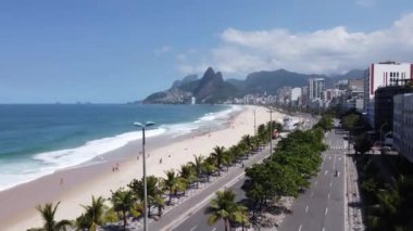 Rio de Janeiro Brezilya 'da yaz seyahatinin havadan manzarası. Coast City 'nin simgesi. Tropik seyahat. Yaz manzarası.