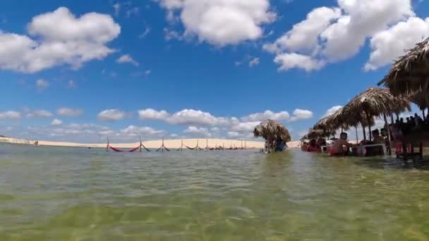 Luchtfoto Van Braziliaanse Landmark Regenwatermeren Zandduinen Jericoacoara Ceara Internationale Reisbestemmingen — Stockvideo