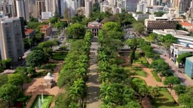 Belo Horizonte Brezilya şehir merkezi. Belo Horizonte eyaleti Minas Gerais 'in tarihi merkezinin havadan manzarası.