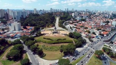 Sao Paulo Brezilya şehir merkezinin Metropolis panoramik manzarası. Ünlü turizm simgesi. Kentsel hava şehirleri.