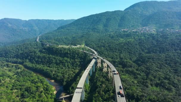 Yeşil Orman Ağaçları Dağlardaki Tarihi Karayolu Manzarası Brezilya Nın Güney — Stok video