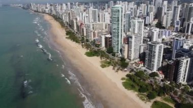 Recife Brazil 'deki turizmin panoramik manzarası. Pernambuco eyaletinin başkenti. Tropikal hedef.