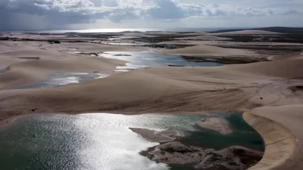 Panoramalandschaft Von Jericoacoara Ceara Brasilien Malerische Sanddünen Und Türkisfarbene Regenwasserseen — Stockvideo