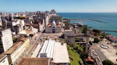 Bahia Brezilya 'nın Salvador eyaletinin şehir manzarası. Tropik turizm şehri. Kuzeydoğu Brezilya. Tatiller seyahat eder. Tropikal bölgeler.