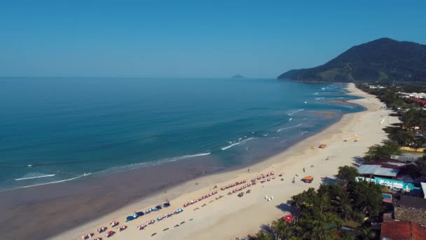 マレシアス ビーチ ブラジル 夏のビーチの風景の旅行シーン 屋外熱帯環境 休暇旅行 くつろぎの風景 — ストック動画