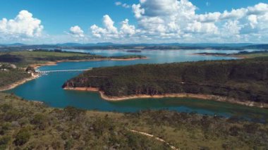 Minas Gerais Brezilya 'da Capitolio Lagün Turizm Tarihi. Meşhur Mobilya Barajı. Turizm simgesi. Seyahat yerleri. Tatil gezisi.