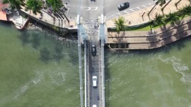 Sao Vicente Eyaleti Sao Paulo Brezilya 'nın havadan geniş bir alanı. Sao Paulo 'nun Güney Sahili' nin popüler sahil seyahatleri. Tropik seyahat ve kıyı manzarası.