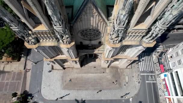 有名なカトリック教会のパンニングサンパウロ大聖堂セスクエアに位置ダウンタウンサンパウロブラジルのグランドゼロで 中世の歴史的な建物 宗教風景 — ストック動画
