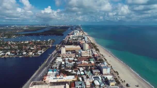 Panning Ampla Paisagem Deslumbrante Famosa Cidade Costeira Miami Estados Unidos — Vídeo de Stock