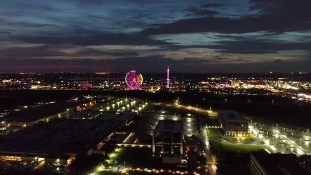 Nattlandskap Upplyst Attraktion Nöjespark Centrala Orlando Florida Usa Nattattraktion Nöjesparken — Stockvideo