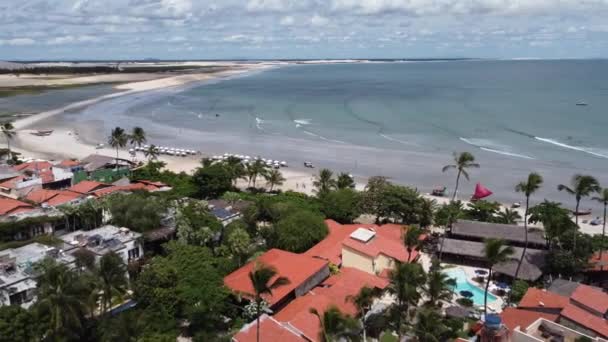 Jericoacara Cearブラジル 海のブラジルの状態での休暇旅行先のための熱帯ビーチの風景の空中風景 旅行先のランドマーク — ストック動画