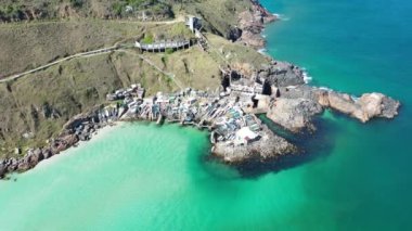 Rio de Janeiro Brazilya 'nın kıyı şehri Lakes' in huzurlu manzarası. Brezilya Karayipleri. Tropik seyahat yerleri. Yaz manzarası.