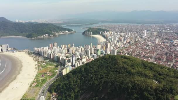 Szeroka Przestrzeń Powietrzna Nadbrzeżnego Miasta Sao Vicente Stanu Sao Paulo — Wideo stockowe