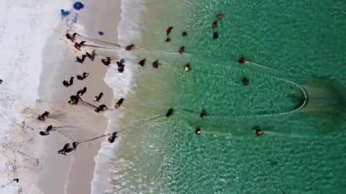 Rio de Janeiro Brezilya 'nın Göl Bölgesi' ndeki Arraial do Cabo sahil şehrinde ünlü zanaatkar balıkçılığı. Brezilya Karayipleri. Tropik seyahat yerleri. Yaz manzarası.