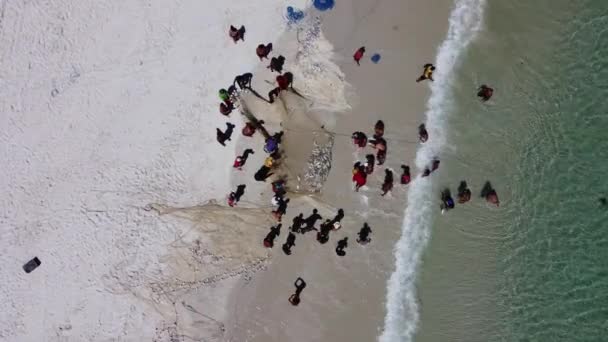 ジャネイロ ブラジルの湖地域にあるアラリアル カボの沿岸都市で有名な職人釣り ブラジルのカリブ海 熱帯の旅行先 夏景色 — ストック動画