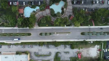 Amerika Birleşik Devletleri 'nin ünlü kıyı kenti Miami' deki huzur dolu hava manzarası. Seyahat yerleri. Tropik bir manzara. Tatil gezisi.