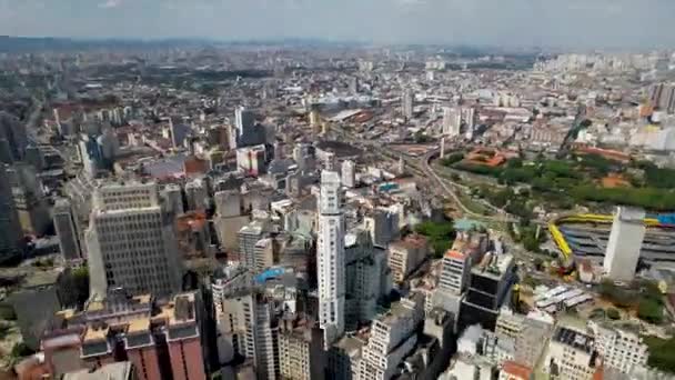 サンパウロのダウンタウンで広い空中タイムラプスの都市を喘ぐ 都市と交通風景の4K Uhd時間経過 — ストック動画