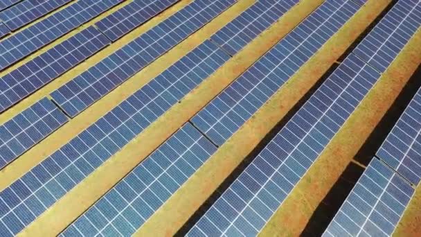 Panneaux Solaires Champ Campagne Énergie Nettoyage Pour Contrôler Changement Climatique — Video