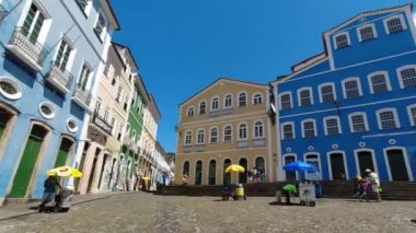 Pelourinho yamacı Salvador Bahia Brezilya şehir merkezinde. Turizm kartpostalındaki tarihi binalar. Şehrin tarihsel merkezi. Seyahat güzergahı. Tatil gezisi.