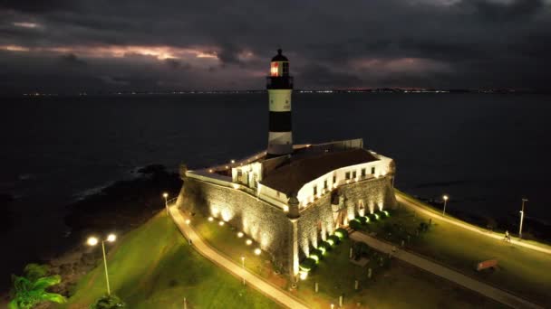 Salvador Bahia Brezilya Şehir Merkezindeki Turizm Kartpostalının Gece Hava Görüntüsü — Stok video