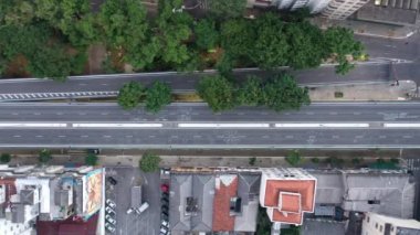 Sao Paulo Brezilya 'nın şehir manzarası. Şehir merkezinin çarpıcı manzarası. Kent simgelerinin Metropolis manzarası.