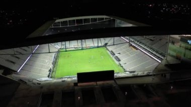 Sao Paulo Brezilya şehir merkezindeki göz kamaştırıcı spor manzarası. Sao Paulo Brezilya şehir merkezindeki futbol stadyumu. Sao Paulo Brezilya şehir manzarası.