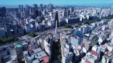 Buenos Aires Arjantin şehri. Arjantin 'in şehir merkezindeki turizm manzarası. Turizm simgesi. Şehir merkezinin dışında. Buenos Aires 'in şehir manzarası.