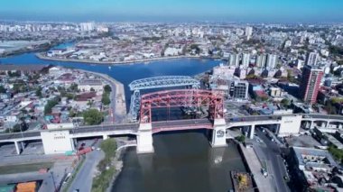 Buenos Aires Arjantin şehri. Arjantin 'in şehir merkezindeki turizm manzarası. Turizm simgesi. Şehir merkezinin dışında. Buenos Aires 'in şehir manzarası.